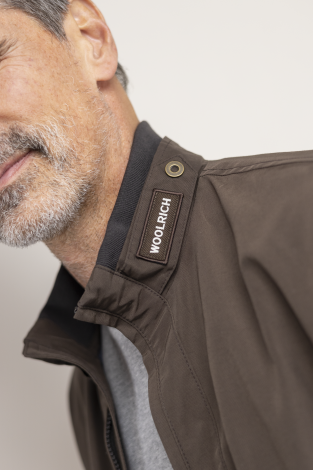 WOOLRICH zomerjas look 26