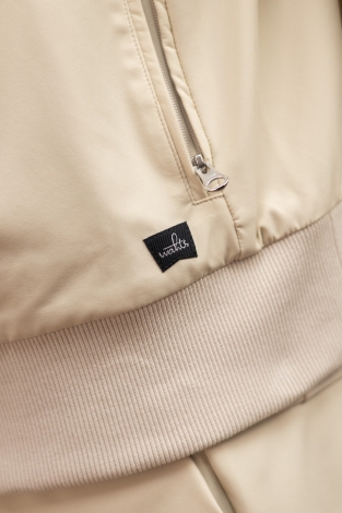 WAHTS zomerjas look 26