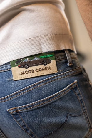 JACOB COHEN ESCAPE CAPSULE look 26