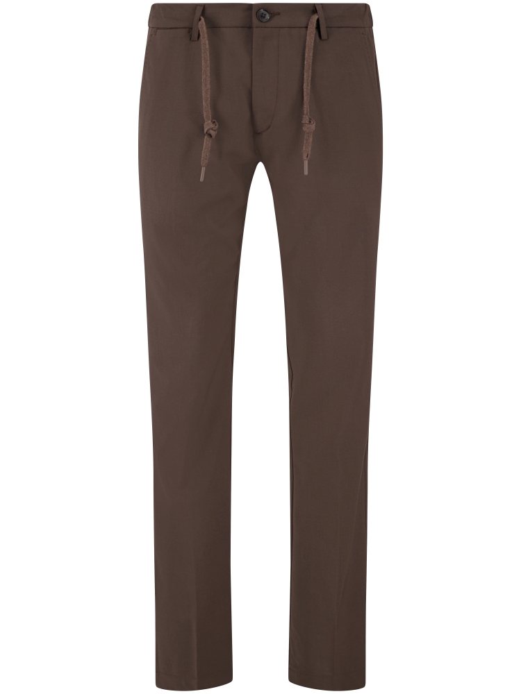 PETER8426001 004 BROWN