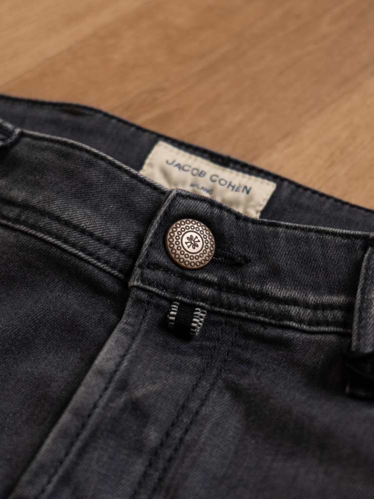 Jacob Cohën UMQE007 030 S3618 V1 800D