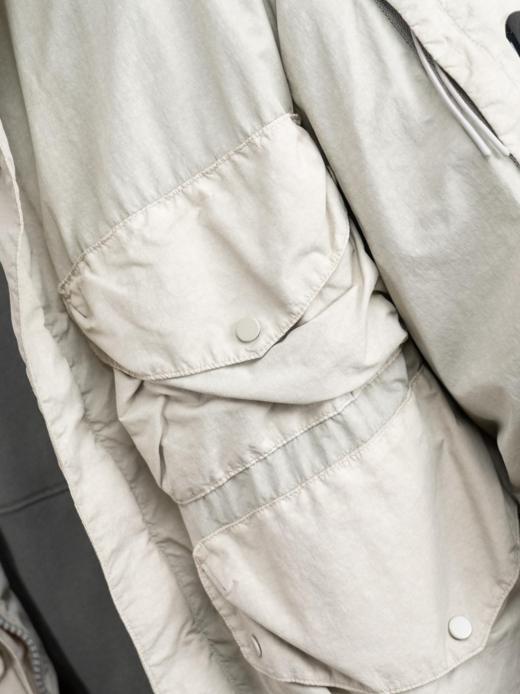 C.P. Company 20CMOW013A-005991G 904 DOVE