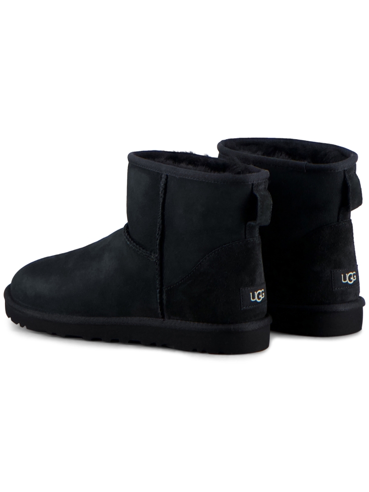  1002072 BLACK
